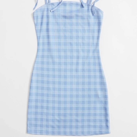 💥KNOT STRAP PLAID BODYCON DRESS - NWT💥 - Picture 3 of 8